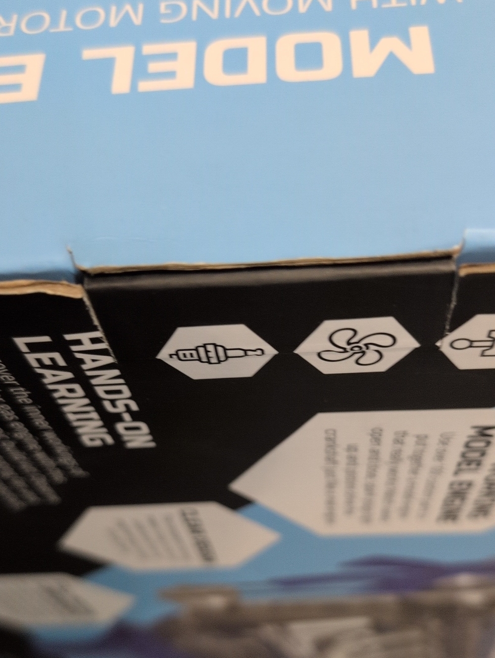 Model Engine Kit - Picture 4 of 6